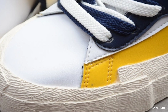 VARSITY MID SACAI BV0072-700 BLAZER MAIZE X NIKE 0219